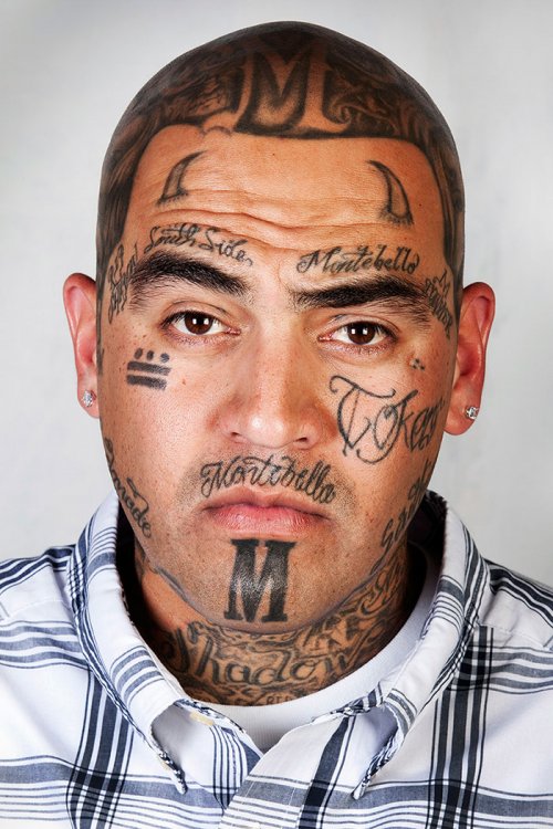Люди, скрывающиеся за татуировками в фотопроекте Стивена Бартона (18 фото)