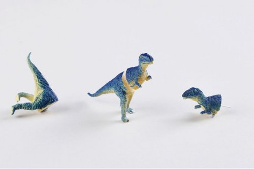 Оригинальные серёжки в виде динозавров (9 фото)