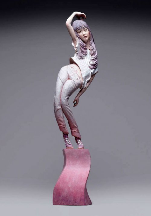 Скульптуры Йоситоси Канемаки, созданные в стиле глитч-арта (9 фото)
