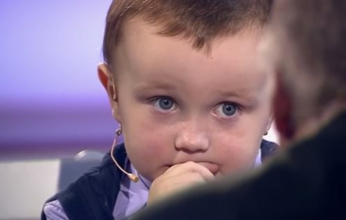 3-летний шахматист Миша Осипов покоряет своими способностями