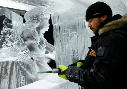 Фестиваль ледяных и снежных скульптур "Eiswelt Mainz" в Майнце (12 фото)