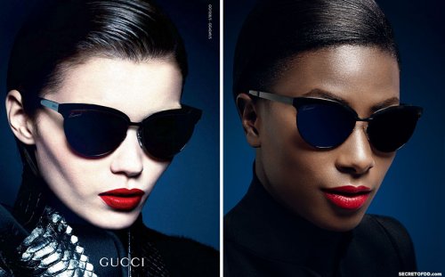 Темнокожая модель воссоздала знаменитые рекламные кампании модных брендов в проекте "Чёрное зеркало" (9 фото)