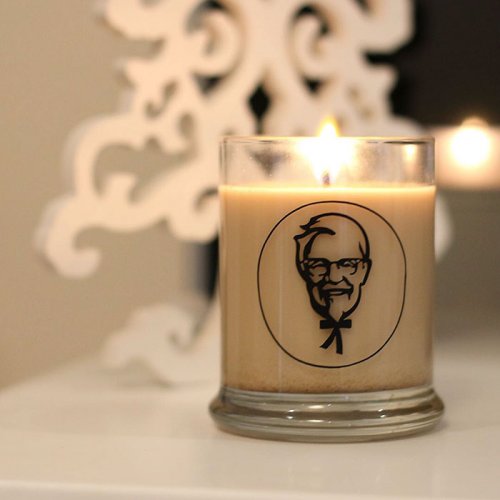 Сеть ресторанов KFC выпустила ароматические свечи, которые наполнят ваш дом запахом жареной курицы