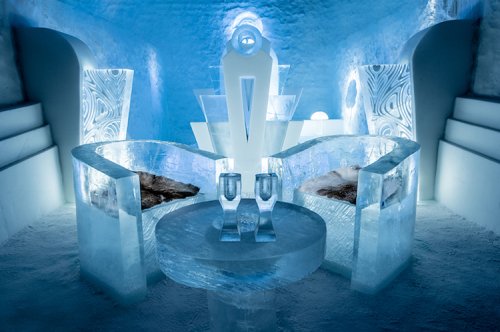 Знаменитый шведский Ледяной отель в Юккасъярви  (10 фото)