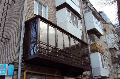 Балконная архитектура (22 фото)