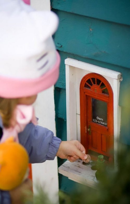 Секрет крошечных дверей из города Анн-Арбор наконец-то раскрыт
