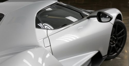 Компания Ford представила инновационную модель спорткара Ford GT Competition Series (5 фото)