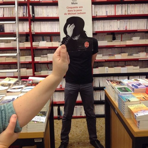 Чем занимаются на работе нескучные сотрудники книжного магазина Mollat (33 фото)