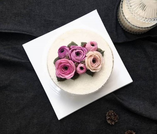 Потрясающие цветочные торты, вдохновлённые приходом весны (28 фото)