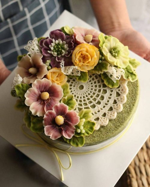 Потрясающие цветочные торты, вдохновлённые приходом весны (28 фото)