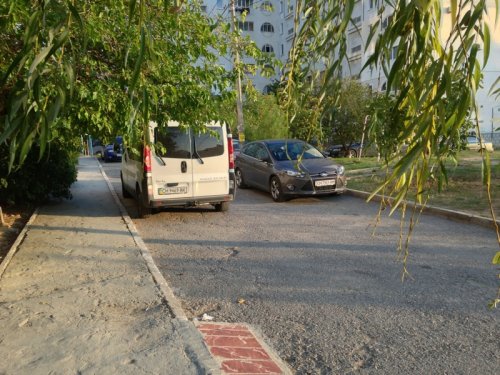 Гении парковки (14 фото)