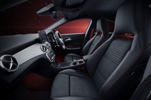 Компания Mercedes-Benz выпустила лимитированную версию CLA 180 для поклонников "Звёздных войн" (7 фото)
