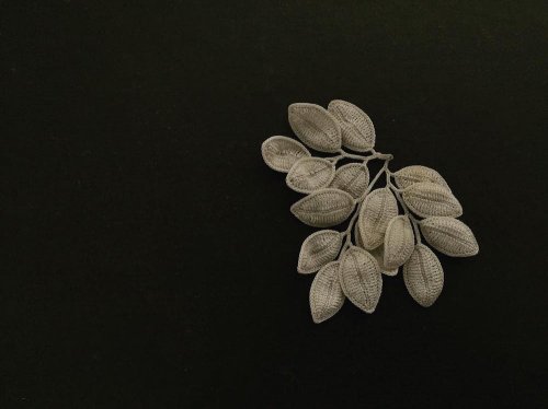 Вязаные украшения Михо Фудзиты, вдохновлённые самой природой (9 фото)