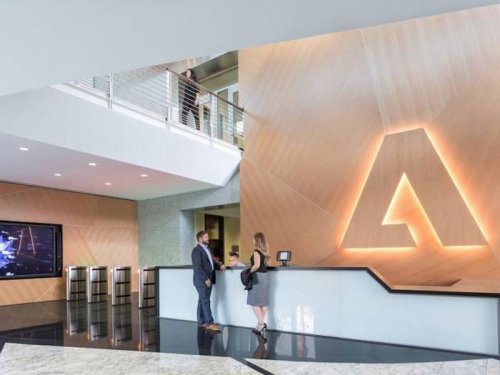 Обновлённая штаб-квартира Adobe в Сан-Хосе (32 фото)