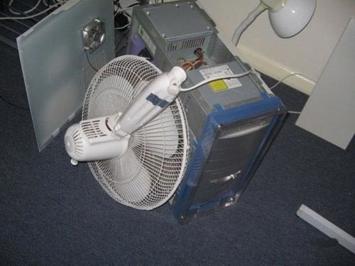 Гениальные способы охлаждения нагревающегося компьютера (18 фото)