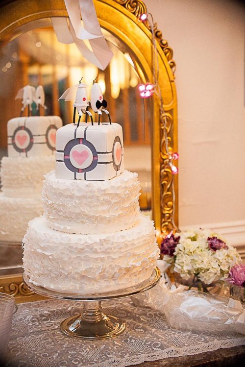 Классные гиковские свадебные торты (14 фото)