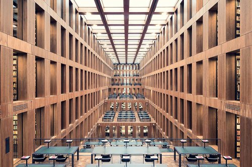 Библиотеки Европы в фотографиях Тибо Пуарье (8 фото)