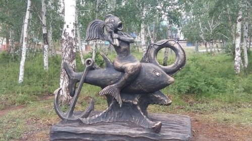 В Парке металлургов в Братске появились скульптуры любимых всеми мультперсонажей (16 фото)