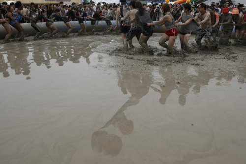 Фестиваль грязи Boryeong Mud Festival 2017 (10 фото)