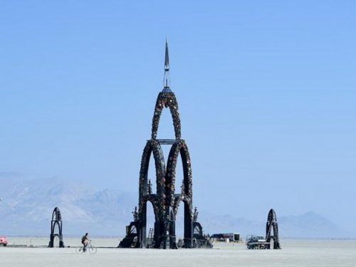 В пустыне Блэк-Рок стартовал фестиваль Burning Man-2017 (31 фото)