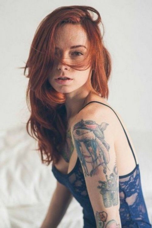 Сексуальные девушки с татуировками (30 фото)