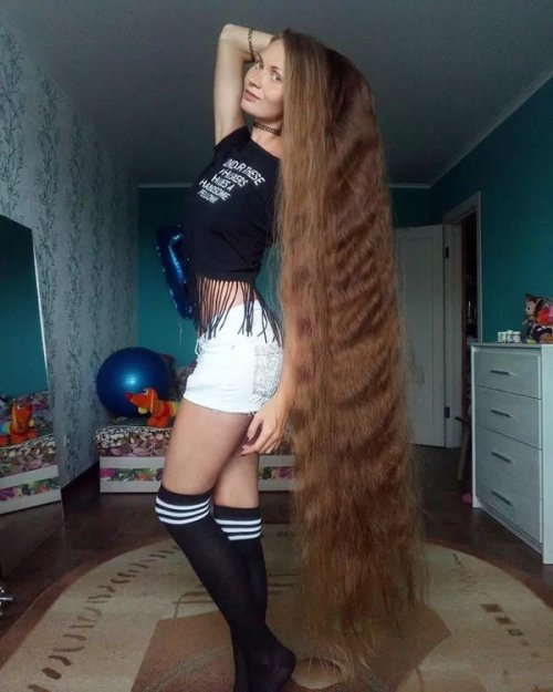 Топ-10: удивительные люди с самыми длинными волосами в мире