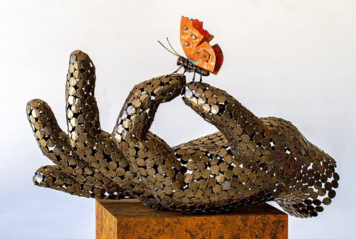 Металлические скульптуры Джорджи Поулариани (13 фото)