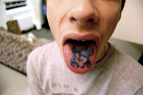 Татуировки на языке (21 фото)