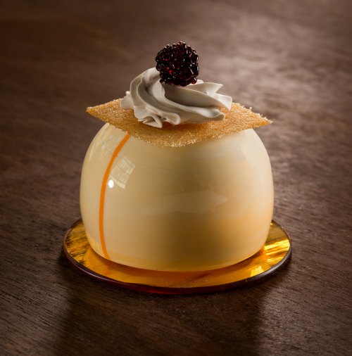 Реалистичные десерты из фарфора и стекла от Шайны Лейб (10 фото)