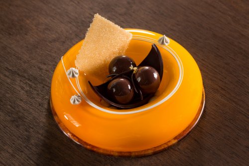 Реалистичные десерты из фарфора и стекла от Шайны Лейб (10 фото)