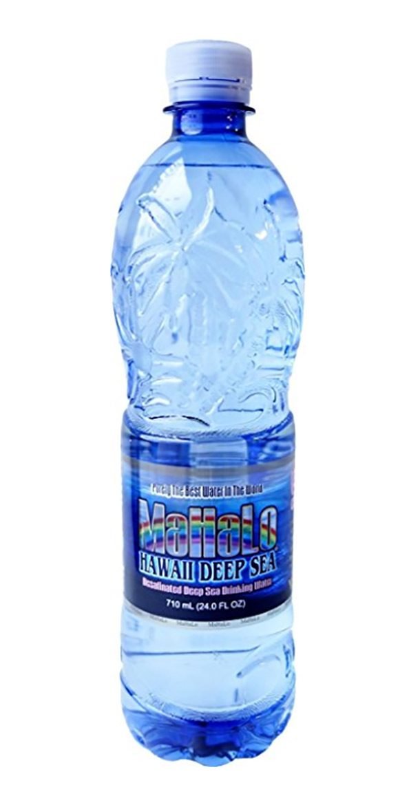 Дорогая питьевая вода. Вода в бутылях дорогая питьевая. Самая дорогая питьевая вода в бутылках. Дорогая питьевая вода фото.