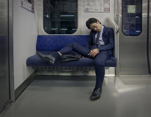Инэмури - японское искусство сна на работе (7 фото)