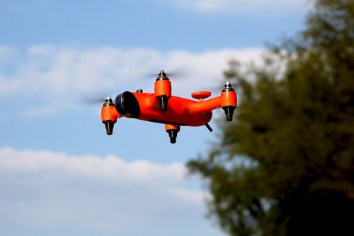 Spry: первый водонепроницаемый дрон, который летает по воздуху и плавает по воде (4 фото + видео)