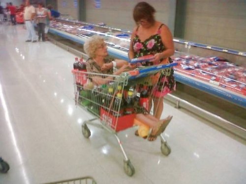 Чудаки и чудачества в Walmart (20 фото)