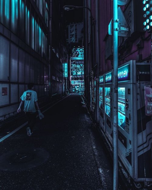 Киберпанковские фотографии ночного Токио (24 фото)