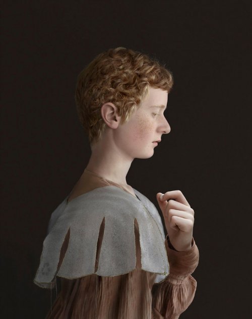 Художница воссоздаёт голландские картины эпохи Возрождения с помощью упаковочного материала (17 фото)">