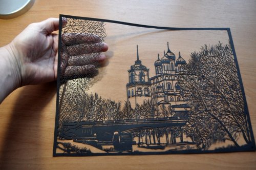 Изящные картины, вырезанные из бумаги псковским художником Виктором Кушнаренко (26 фото)