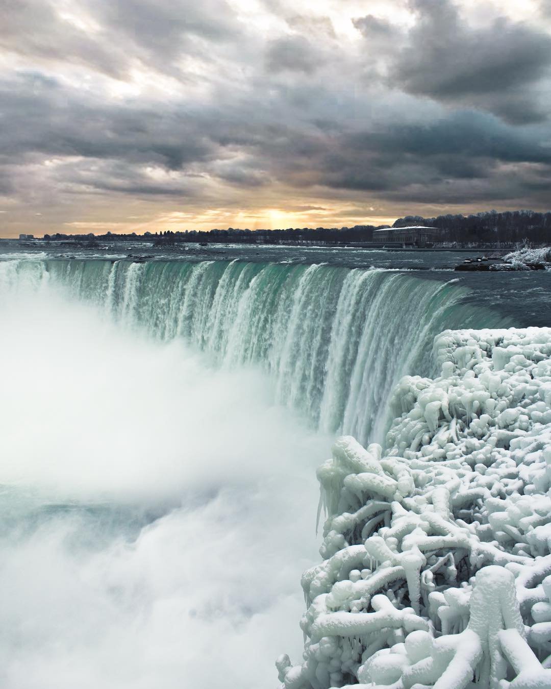 Ниагарский водопад замерз 2014 фото