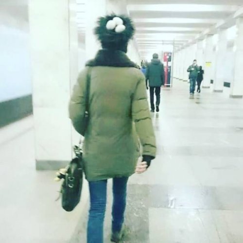 Странные и необычные пассажиры в метро (28 фото)