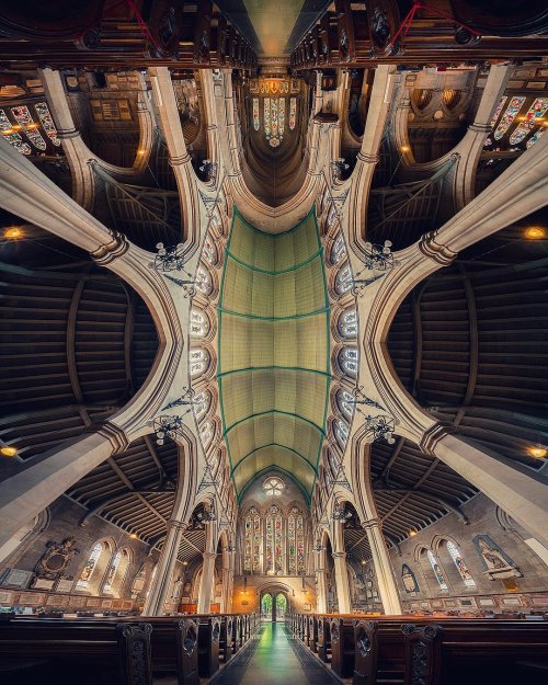 Фотограф показывает захватывающую архитектуру с помощью панорамного режима (10 фото)