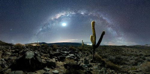 Млечный путь над пустынями Аргентины (12 фото)