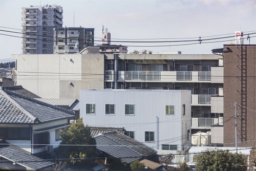 Неприметный с виду дом в Японии, который на самом деле является 13-уровневым жилищем (20 фото)