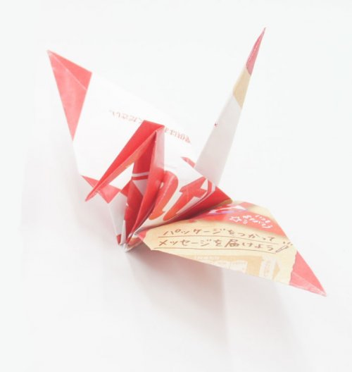 KitKat Japan отказывается от пластиковой упаковки в пользу бумажной, из которой к тому же можно сложить оригами (5 фото)
