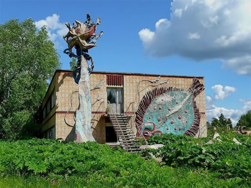 Заброшенный советский пионерлагерь "Сказка": самое странное и захватывающее место, которое вы когда-либо видели (28 фото)