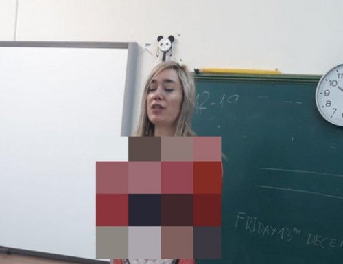 Учительница пришла на урок анатомии в суперкостюме (3 фото)