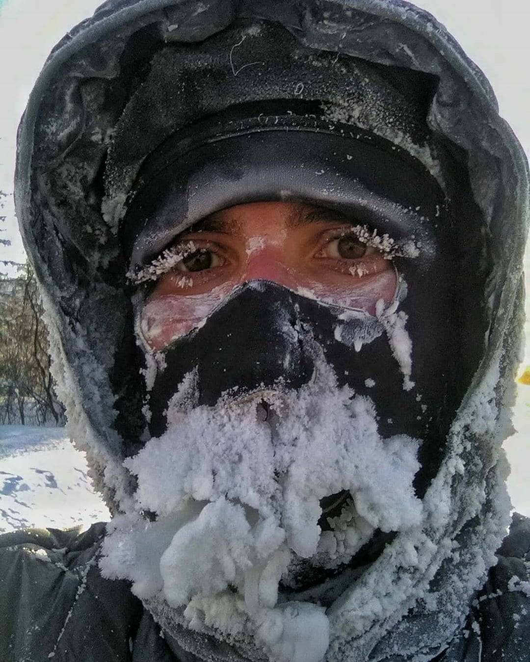 Застыл какое лицо. Оймякон Мороз минус 60. Морозы в Якутии. Сильный Мороз.