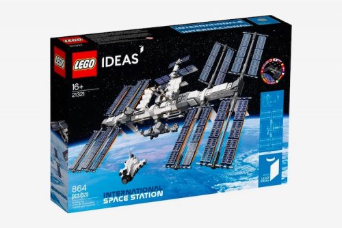 Компания LEGO запускает производство наборов с Международной космической станцией (8 фото)