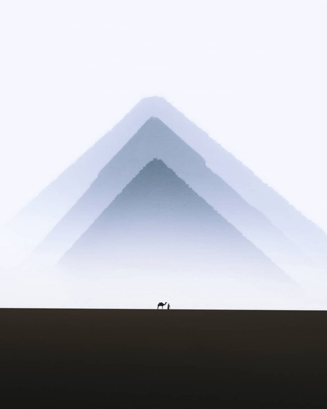 Египетский фотограф делает захватывающие фотографии пирамид Гизы (12 фото)