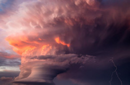 Атмосферные фотографии, сделанные охотником за торнадо (29 фото)