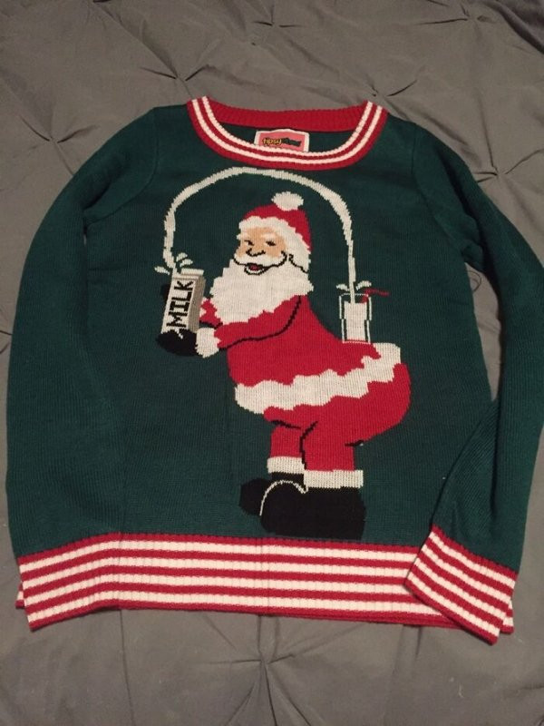 Смешные и нелепые новогодние свитеры